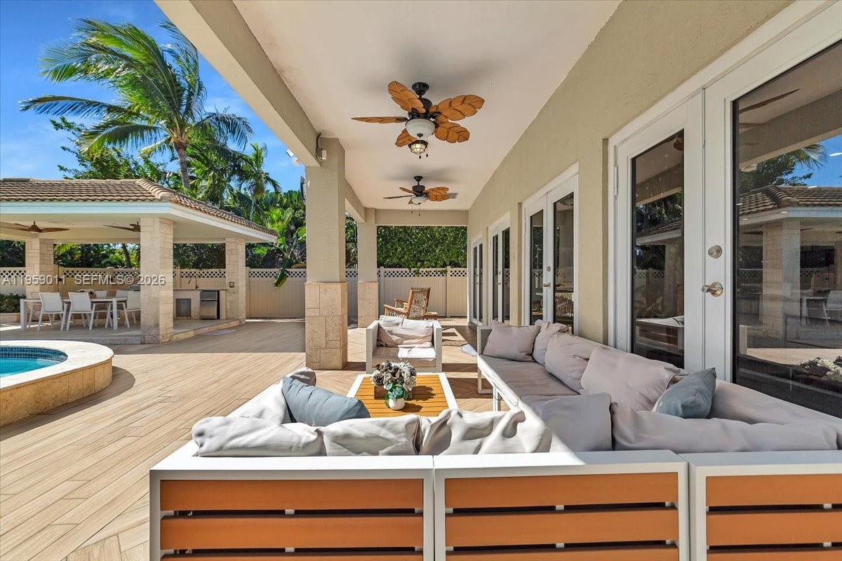 1700 Cleveland Rd, Miami Beach FL 33141