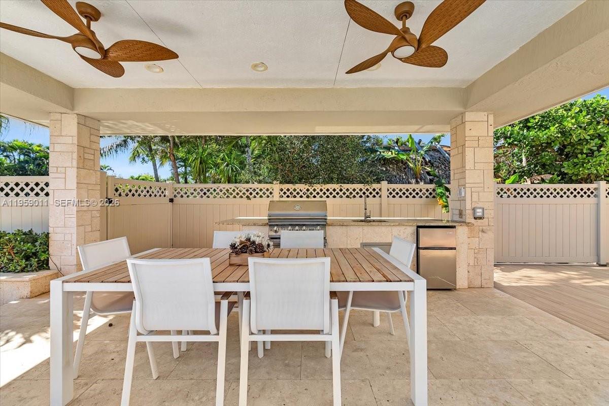 1700 Cleveland Rd, Miami Beach FL 33141