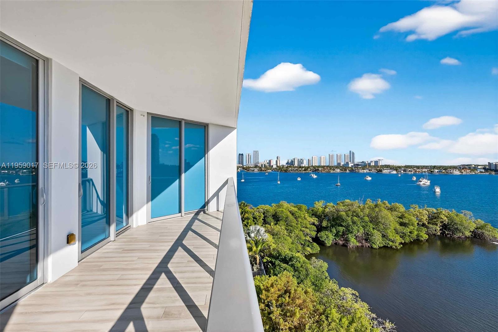 17111 Biscayne Blvd #706, North Miami Beach FL 33160