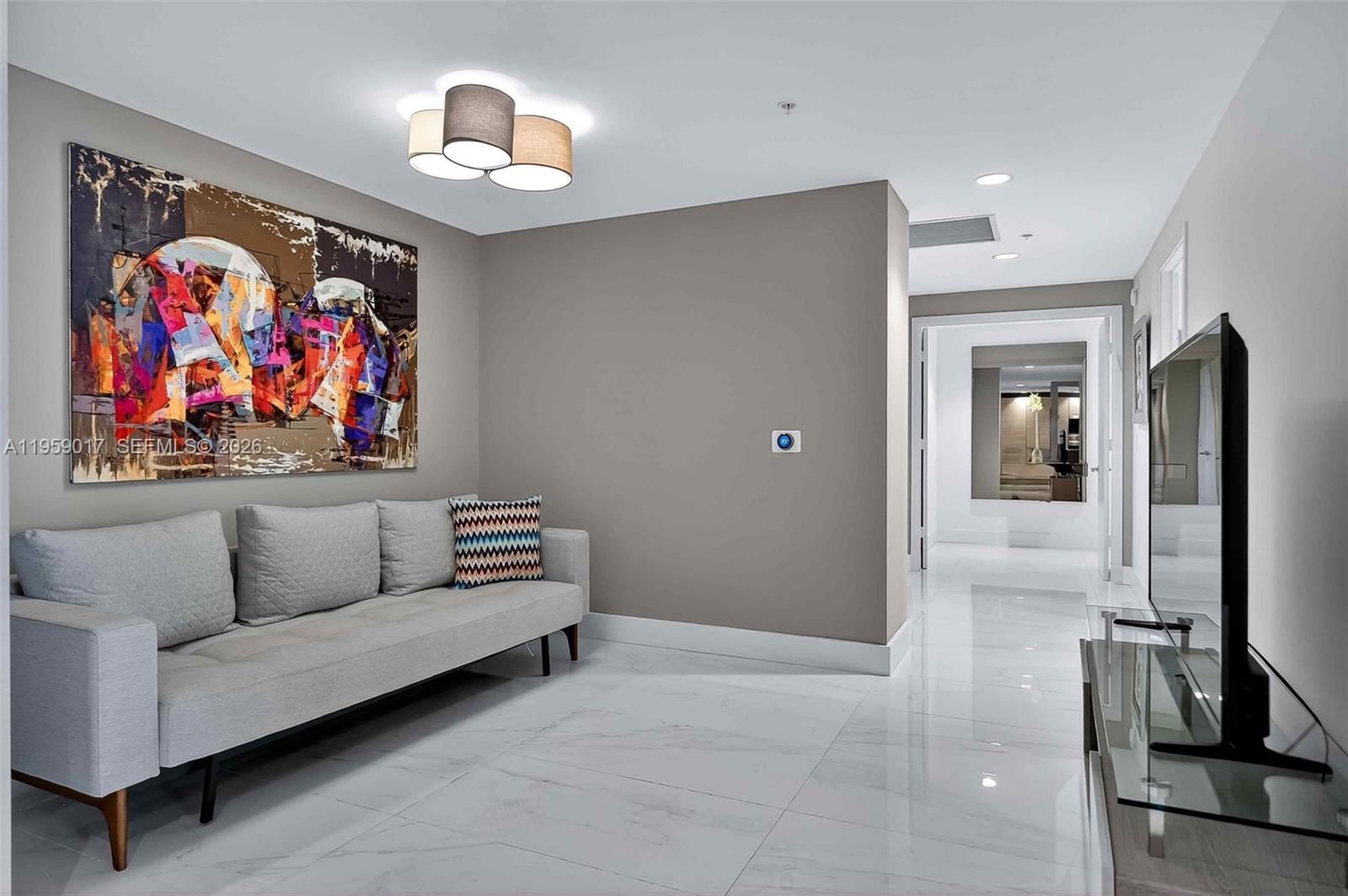 17111 Biscayne Blvd #706, North Miami Beach FL 33160