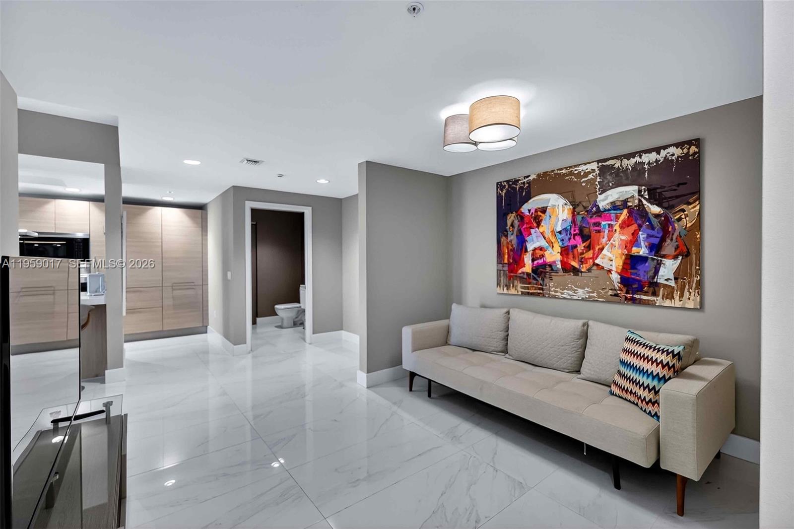 17111 Biscayne Blvd #706, North Miami Beach FL 33160