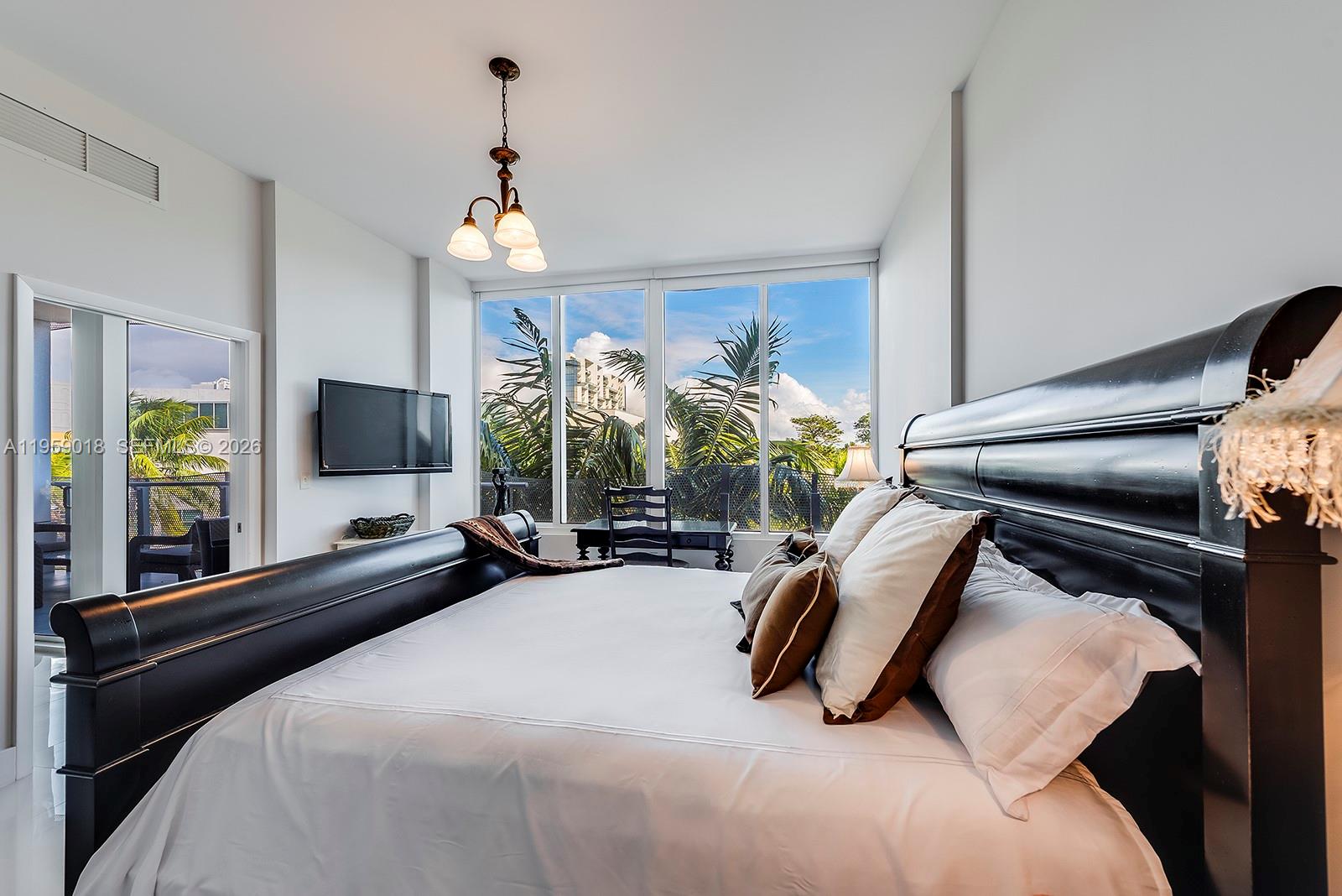 2100 Park Ave #301, Miami Beach FL 33139