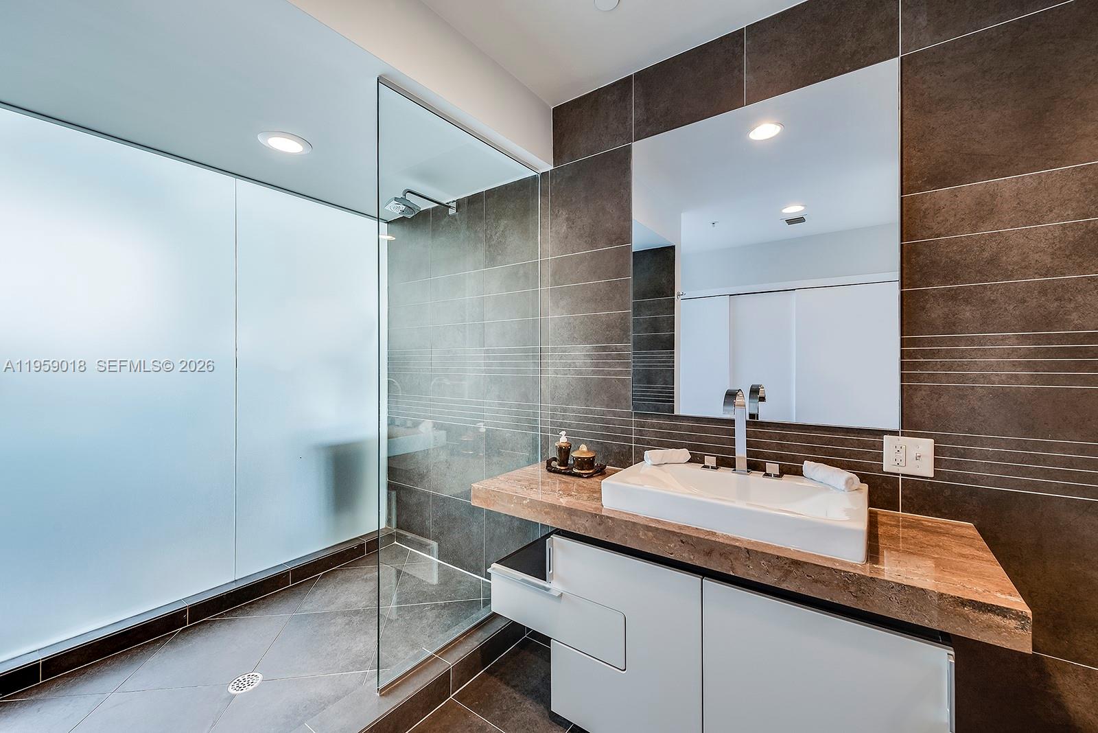2100 Park Ave #301, Miami Beach FL 33139