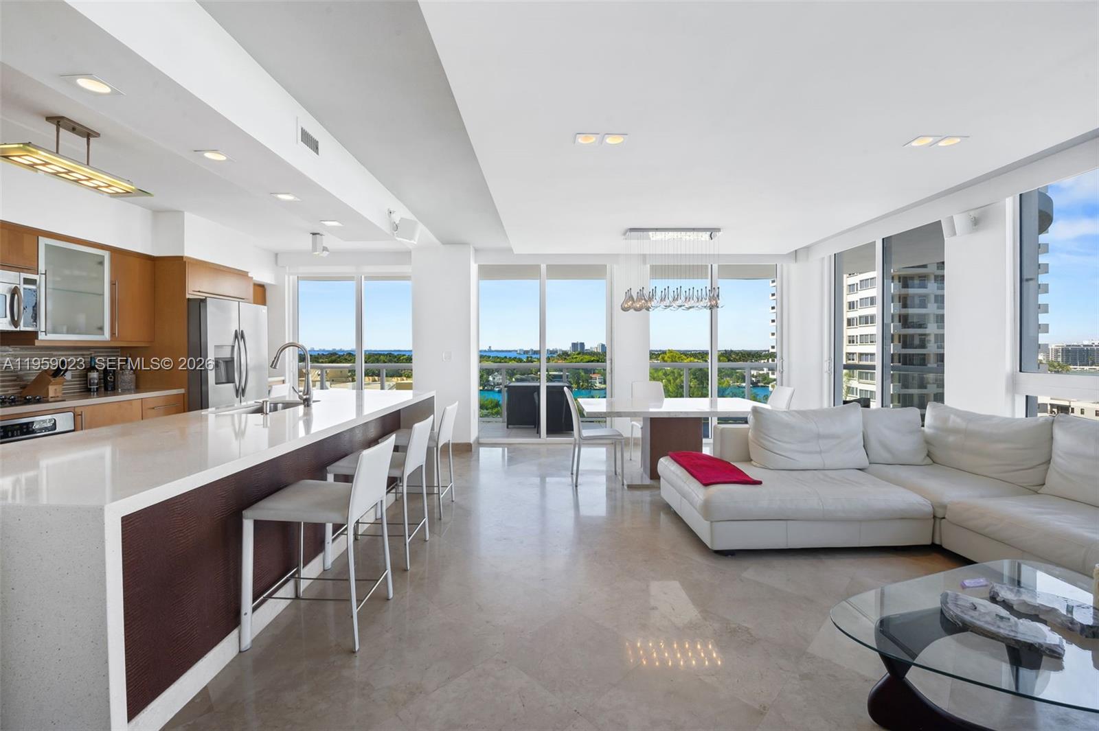 6365 Collins Ave #1008, Miami Beach FL 33141