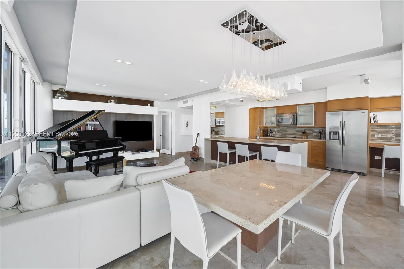 6365 Collins Ave #1008, Miami Beach FL 33141
