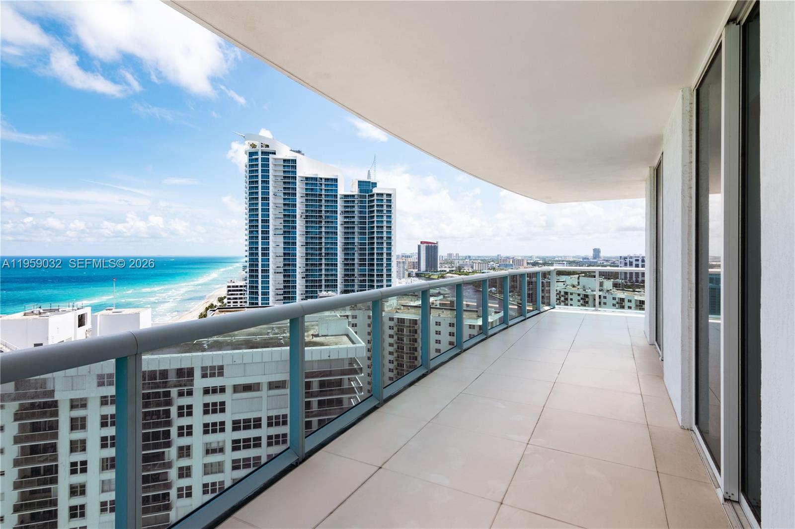 2711 S Ocean Dr #2205, Hollywood FL 33019