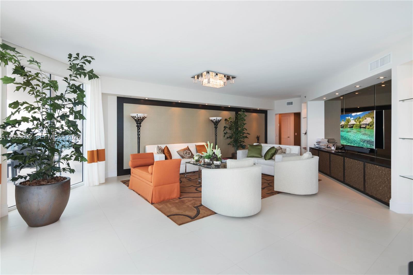 2711 S Ocean Dr #2205, Hollywood FL 33019