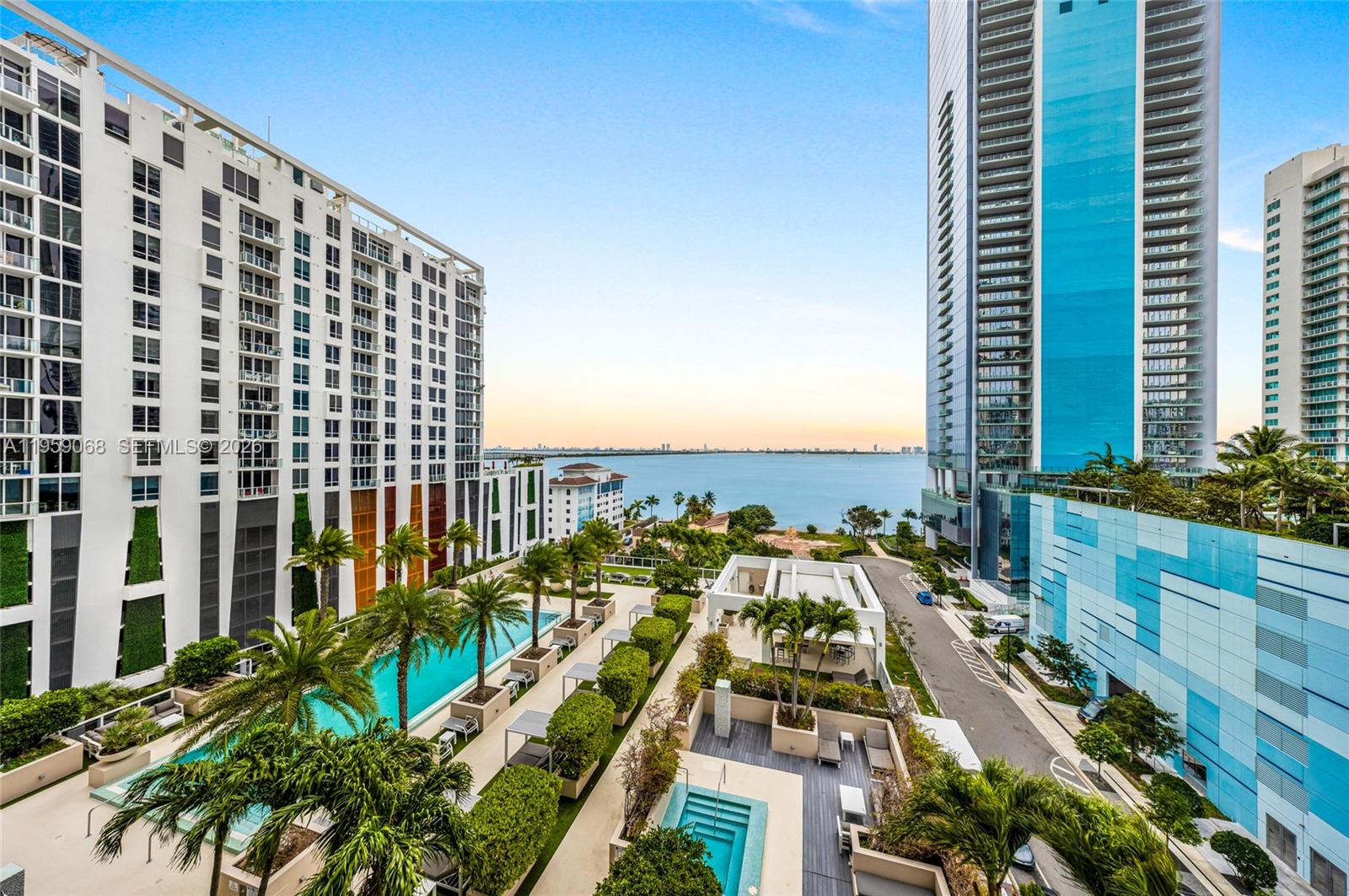 600 NE 27th St #1004, Miami FL 33137