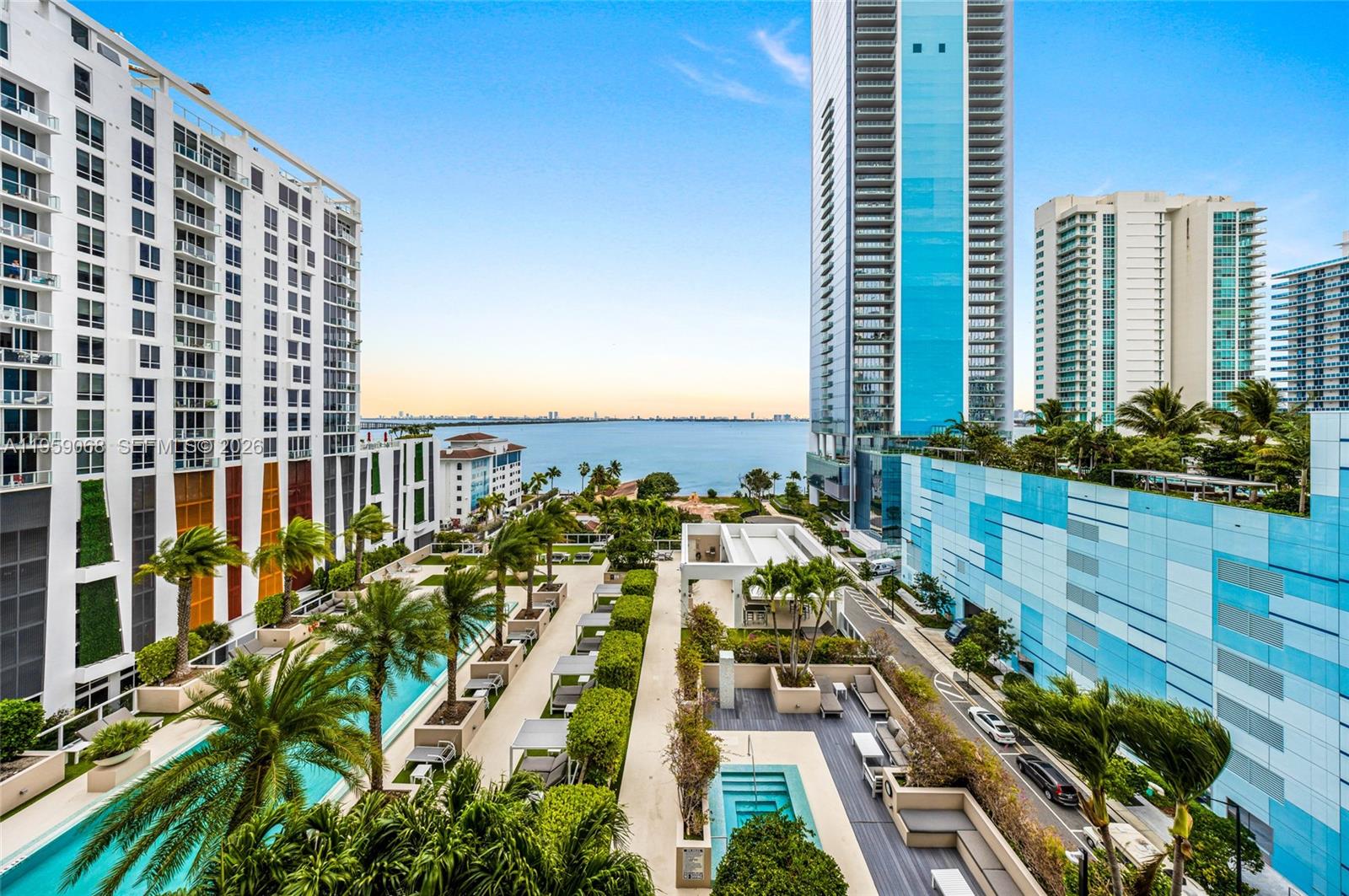 600 NE 27th St #1004, Miami FL 33137