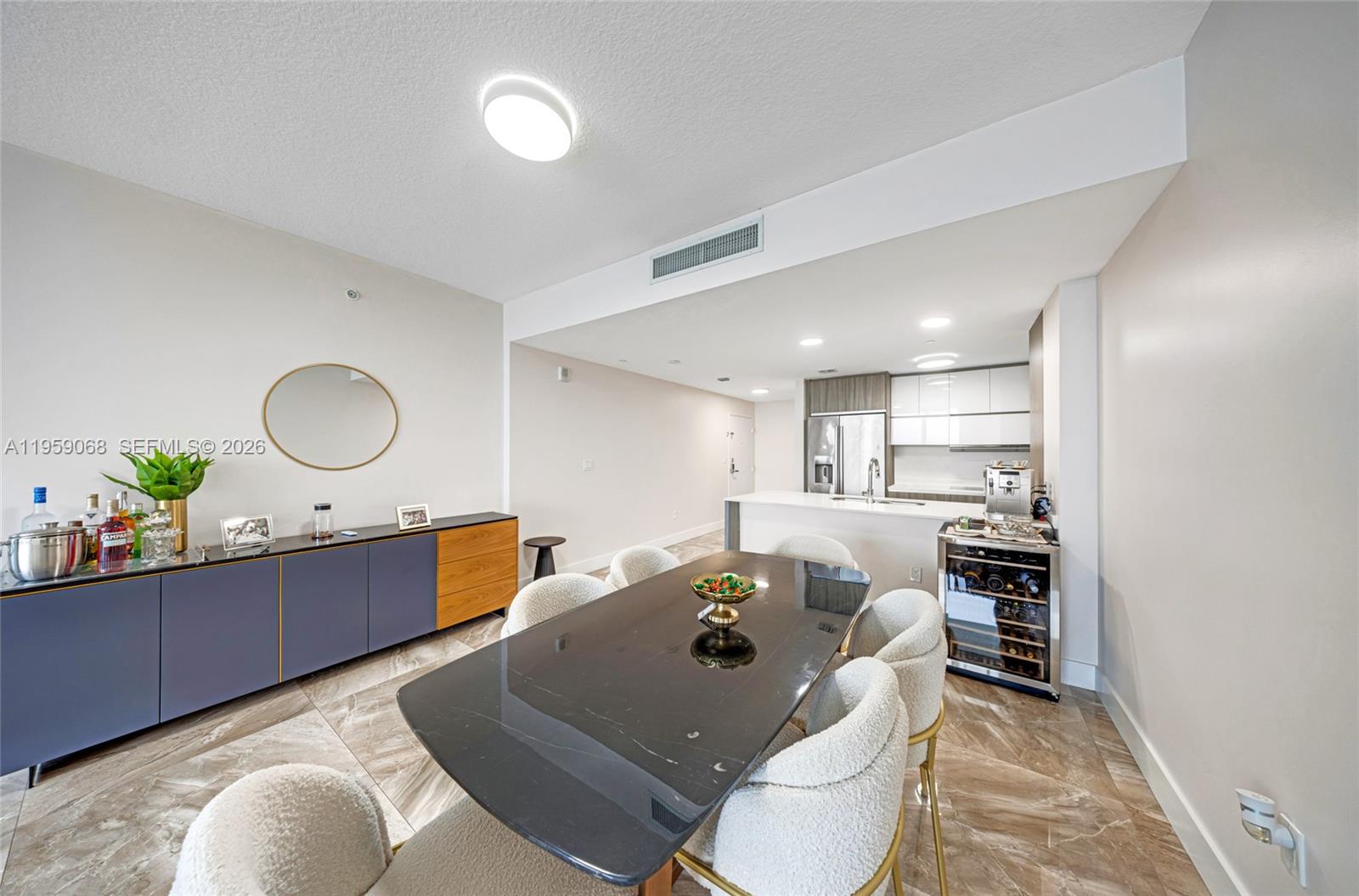 600 NE 27th St #1004, Miami FL 33137