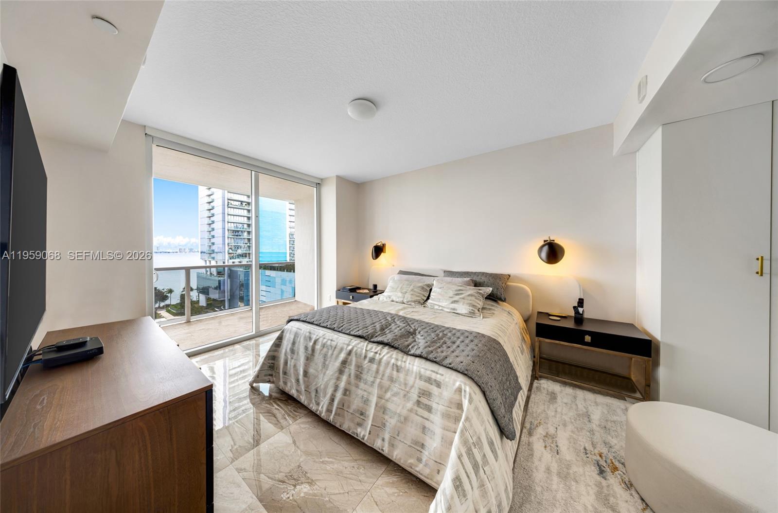 600 NE 27th St #1004, Miami FL 33137