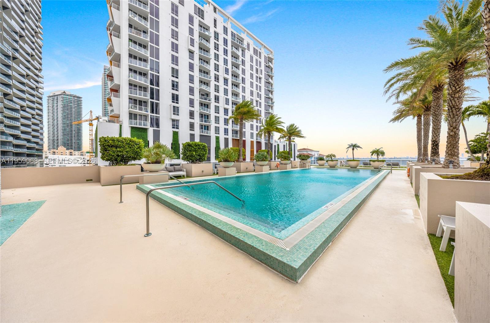 600 NE 27th St #1004, Miami FL 33137
