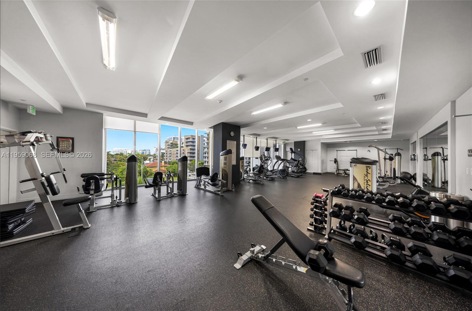 600 NE 27th St #1004, Miami FL 33137