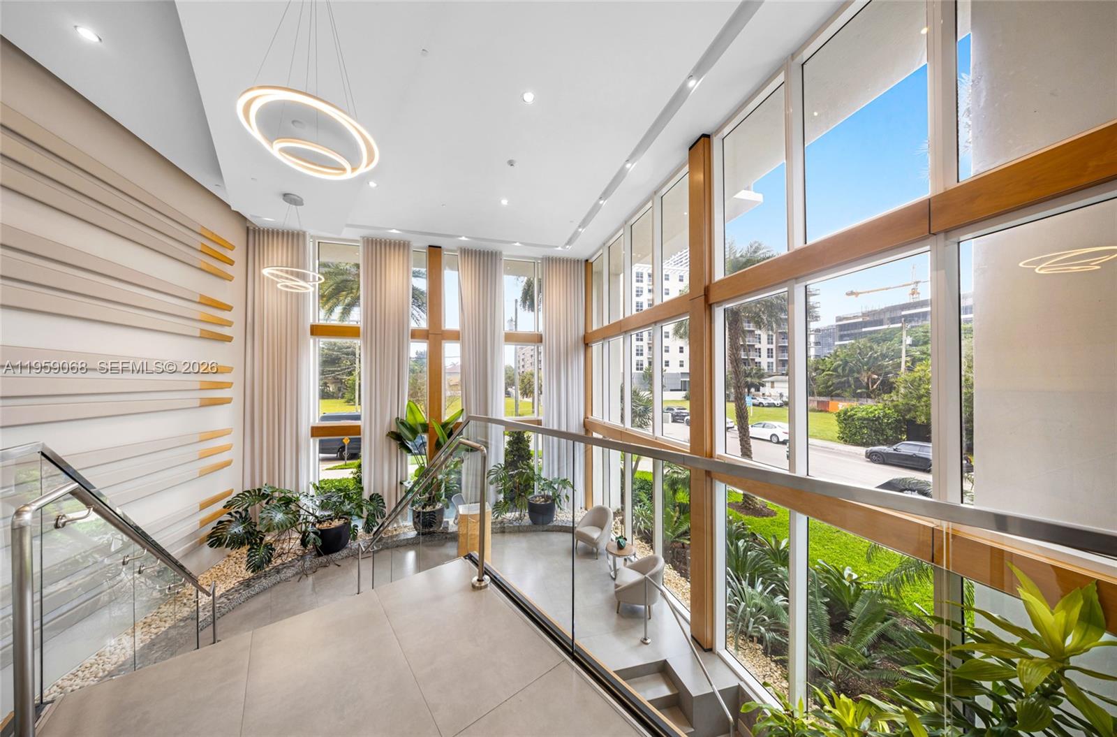 600 NE 27th St #1004, Miami FL 33137
