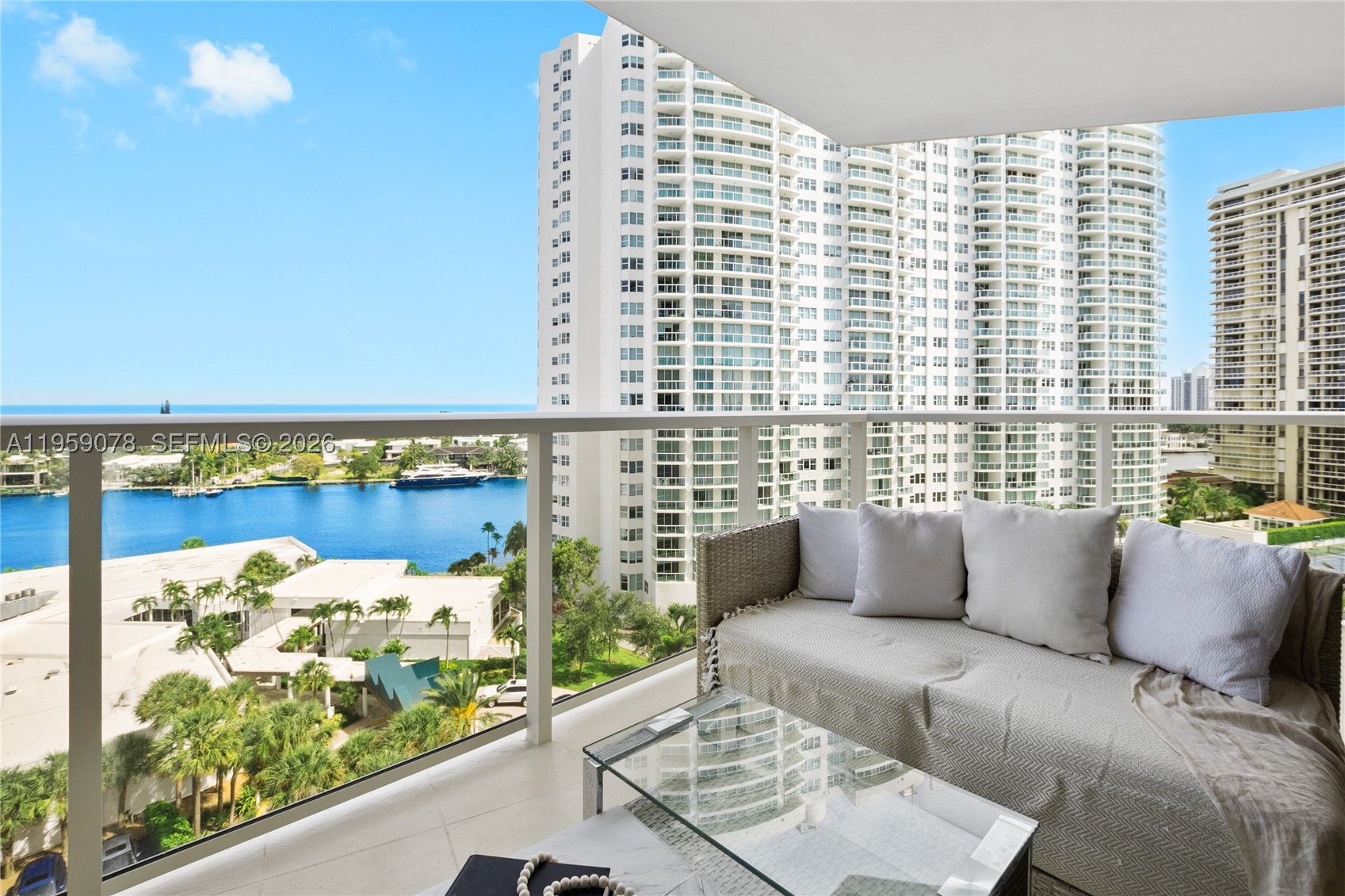 20281 E Country Club Dr #808, Aventura FL 33180