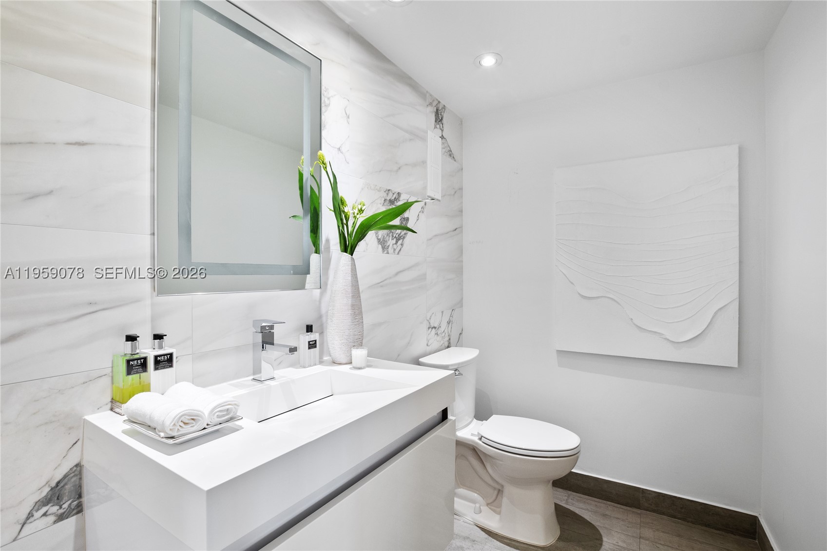 20281 E Country Club Dr #808, Aventura FL 33180