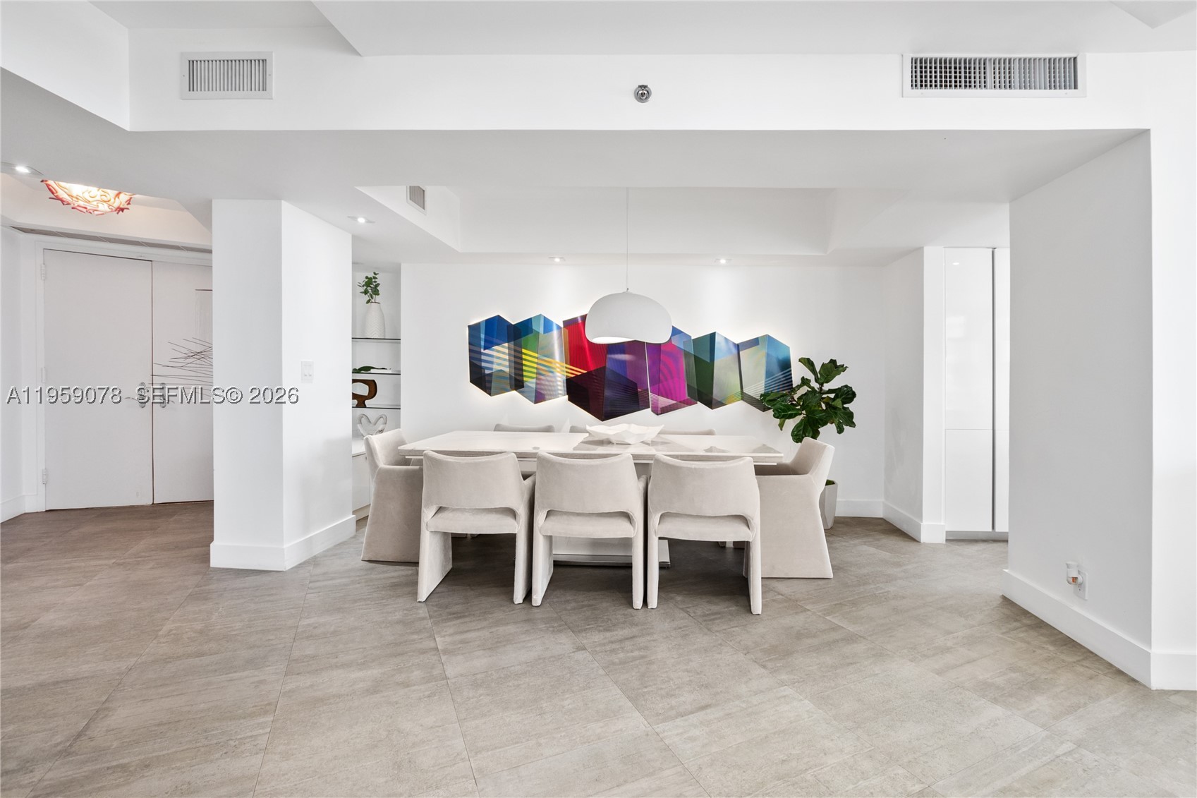 20281 E Country Club Dr #808, Aventura FL 33180