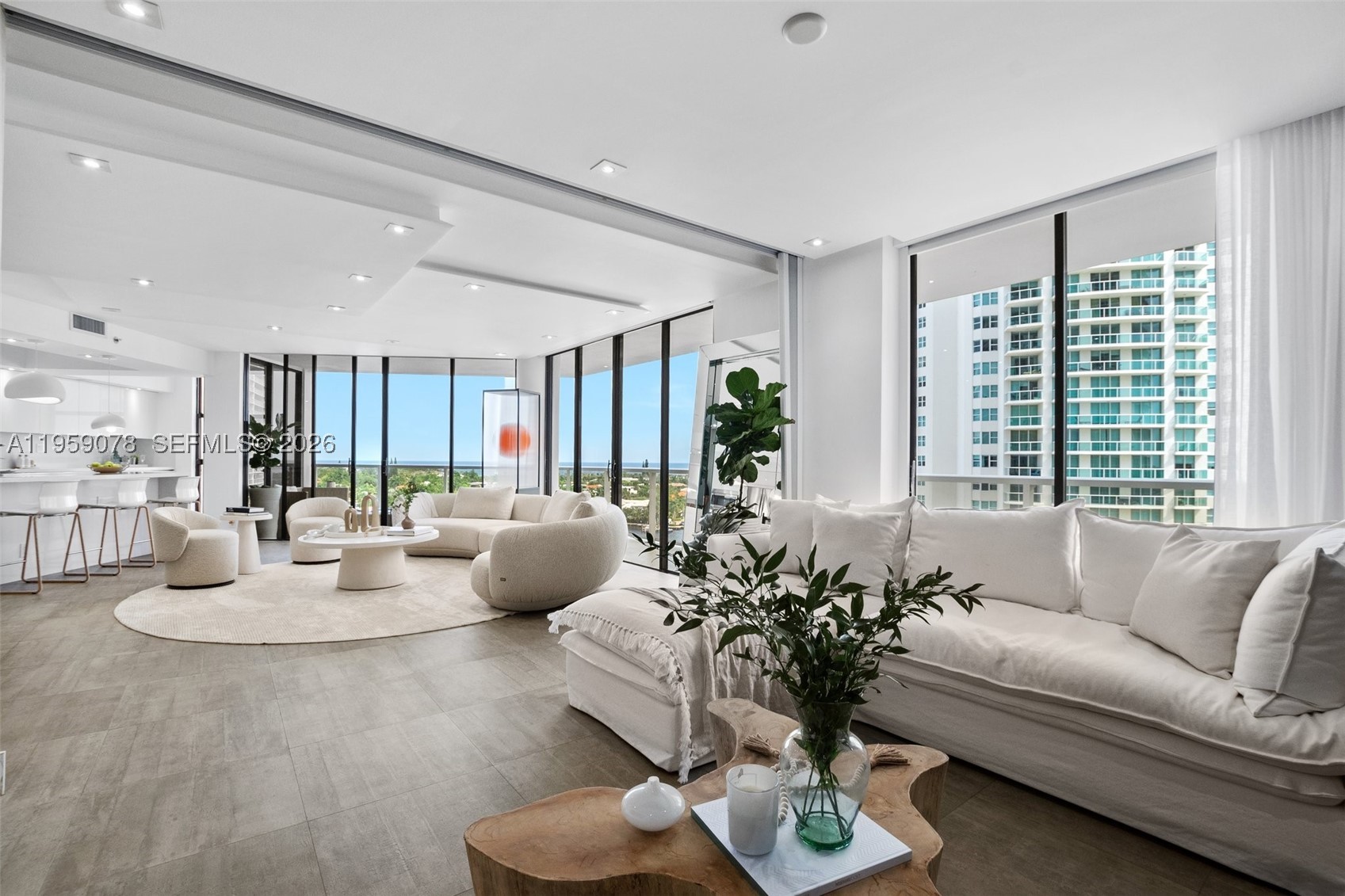 20281 E Country Club Dr #808, Aventura FL 33180
