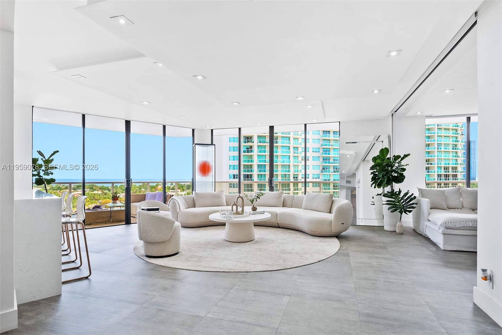 20281 E Country Club Dr #808, Aventura FL 33180
