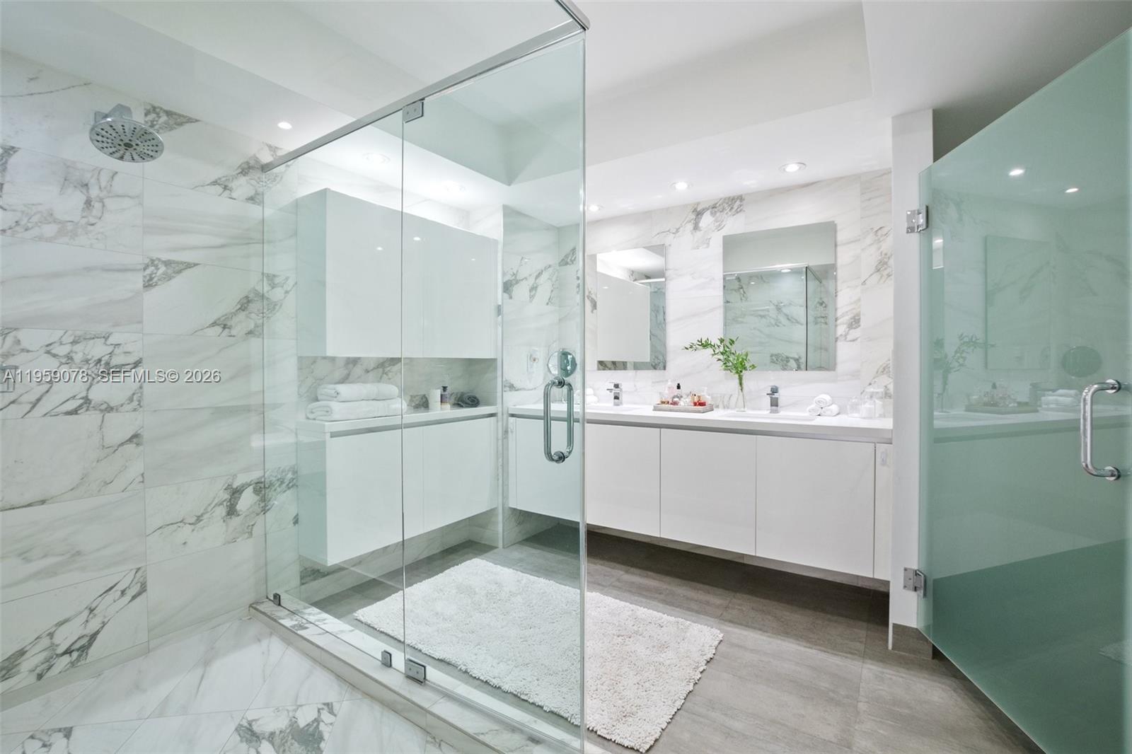 20281 E Country Club Dr #808, Aventura FL 33180