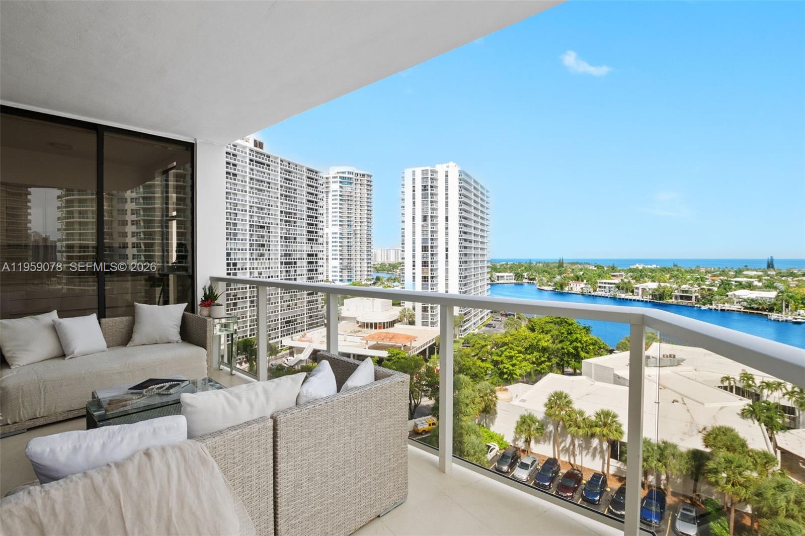 20281 E Country Club Dr #808, Aventura FL 33180