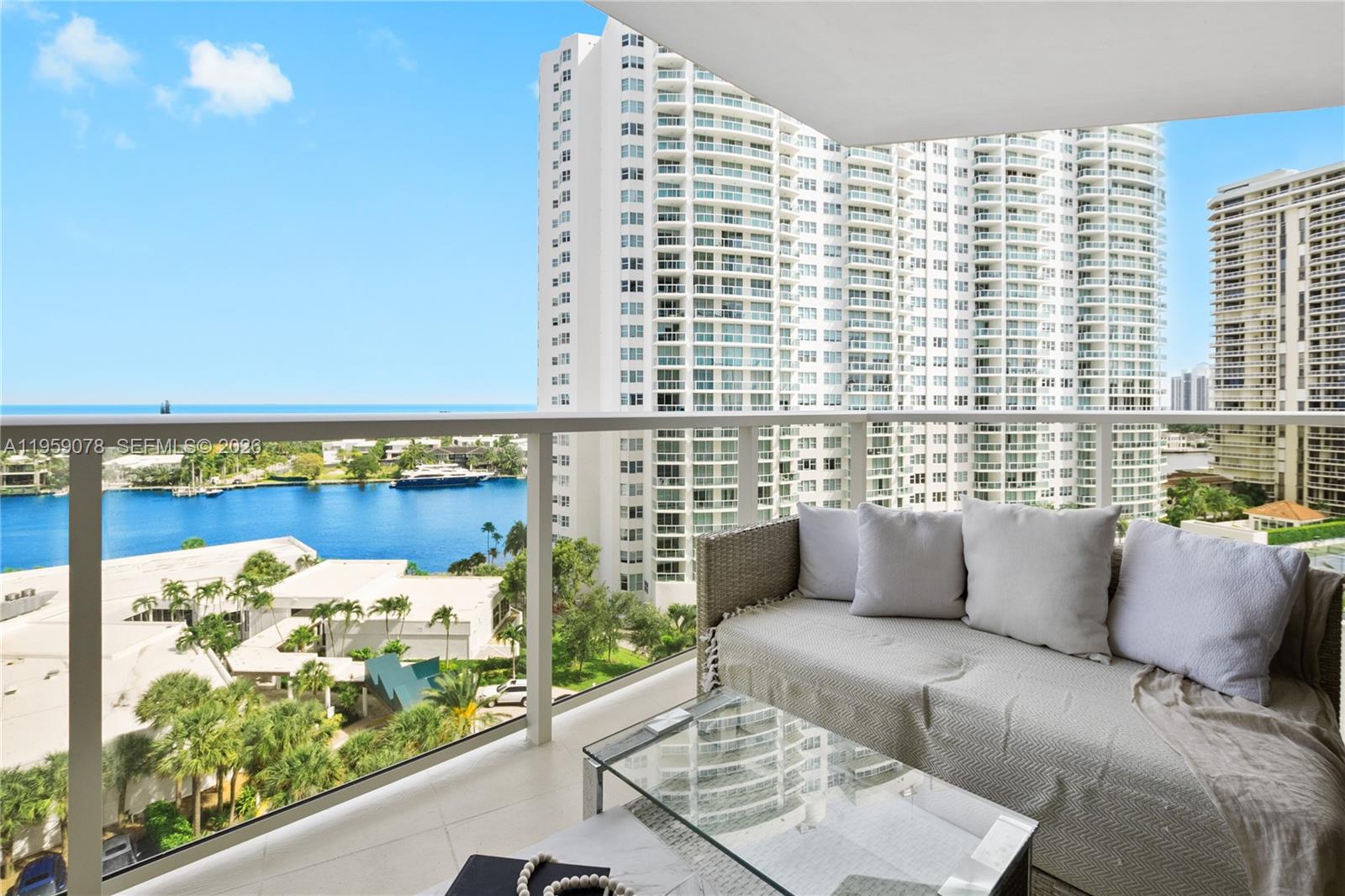 20281 E Country Club Dr #808, Aventura FL 33180