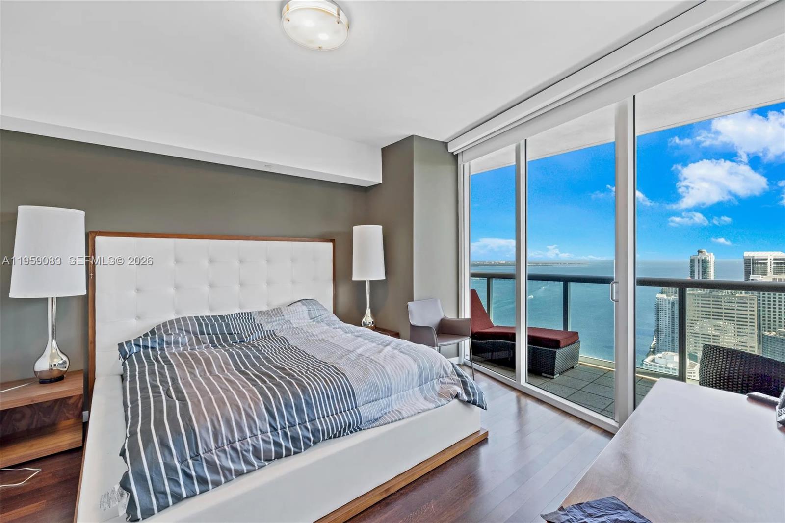 495 Brickell Ave #4805, Miami FL 33131