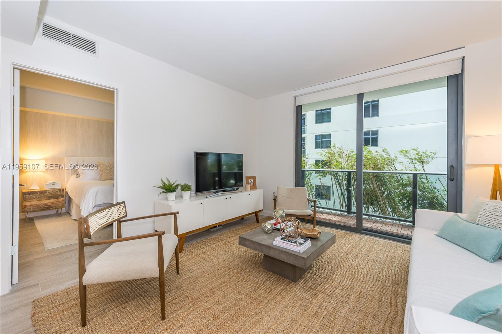 55 SW 9th St #1010, Miami FL 33130