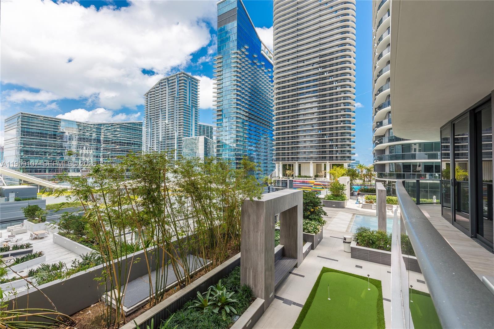 55 SW 9th St #1010, Miami FL 33130