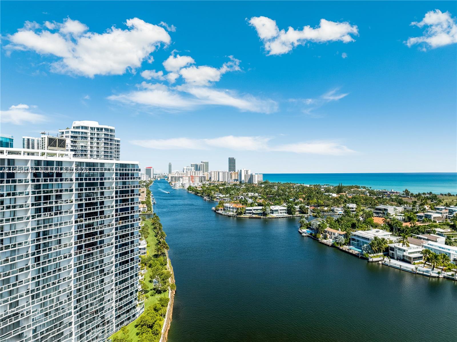 20281 E Country Club Dr #M6, Aventura FL 33180