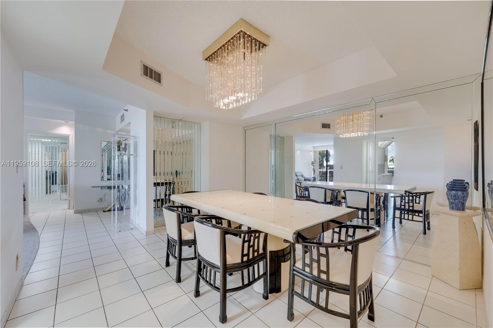 20281 E Country Club Dr #M6, Aventura FL 33180