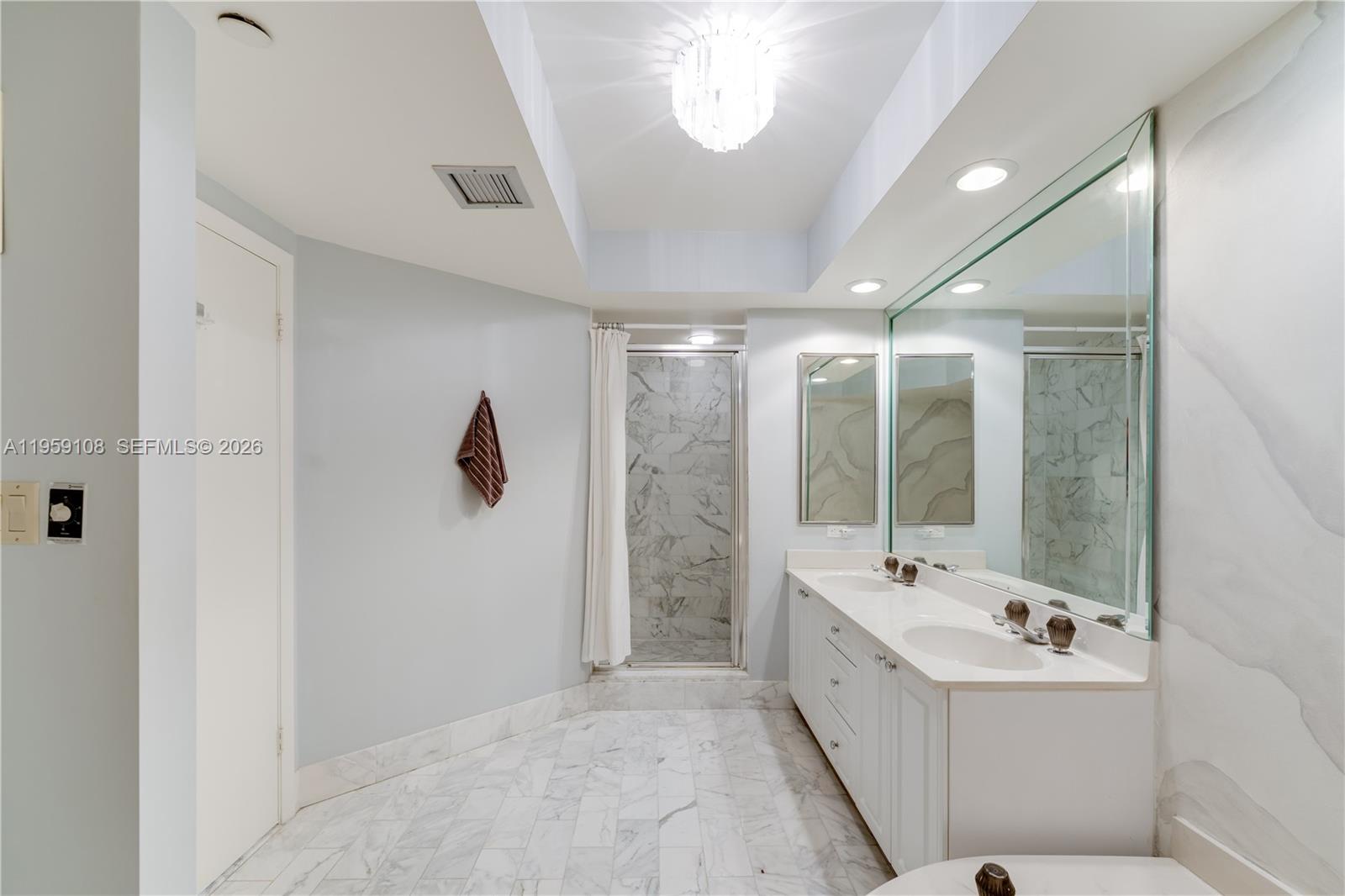 20281 E Country Club Dr #M6, Aventura FL 33180