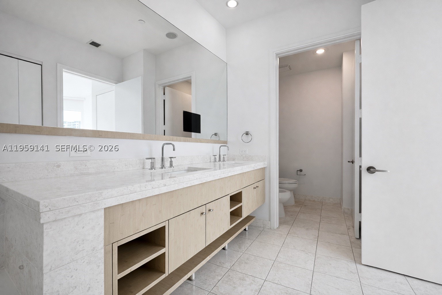 900 Brickell Key Blvd #2405, Miami FL 33131