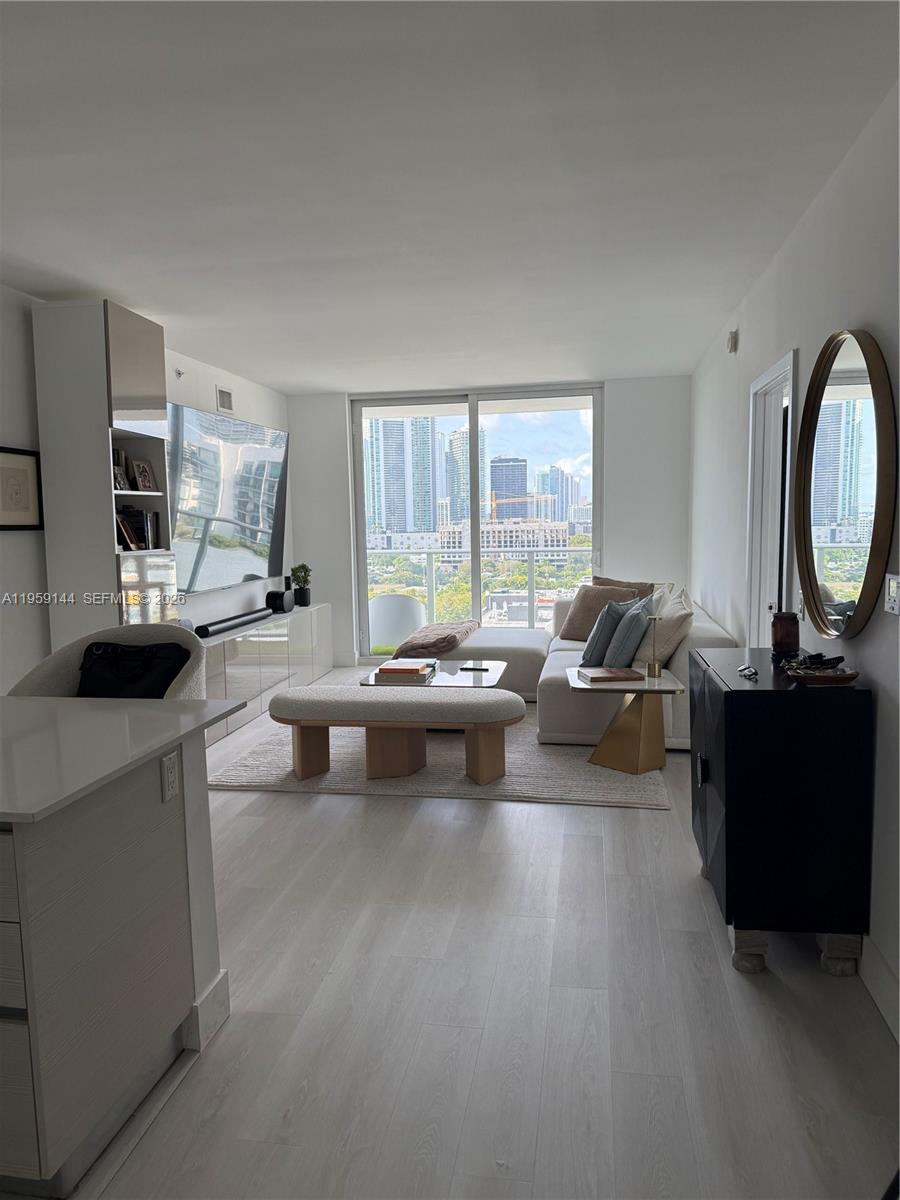 4250 Biscayne Blvd #1618, Miami FL 33137