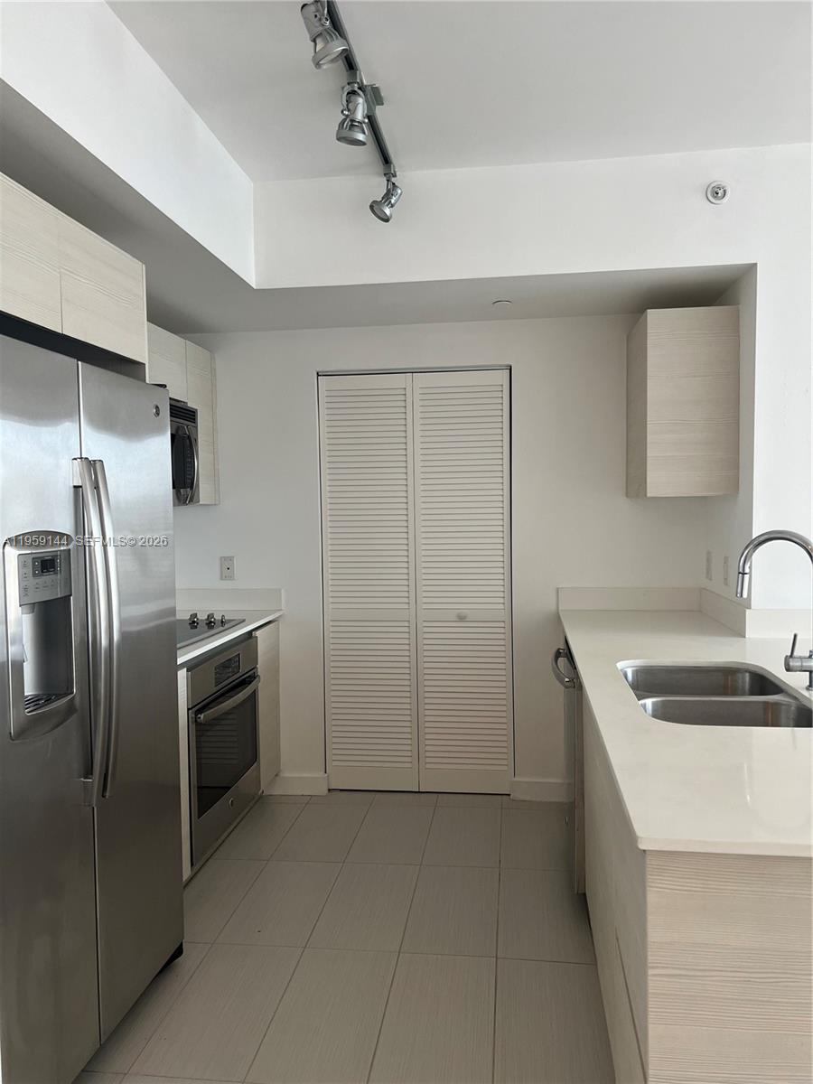 4250 Biscayne Blvd #1618, Miami FL 33137