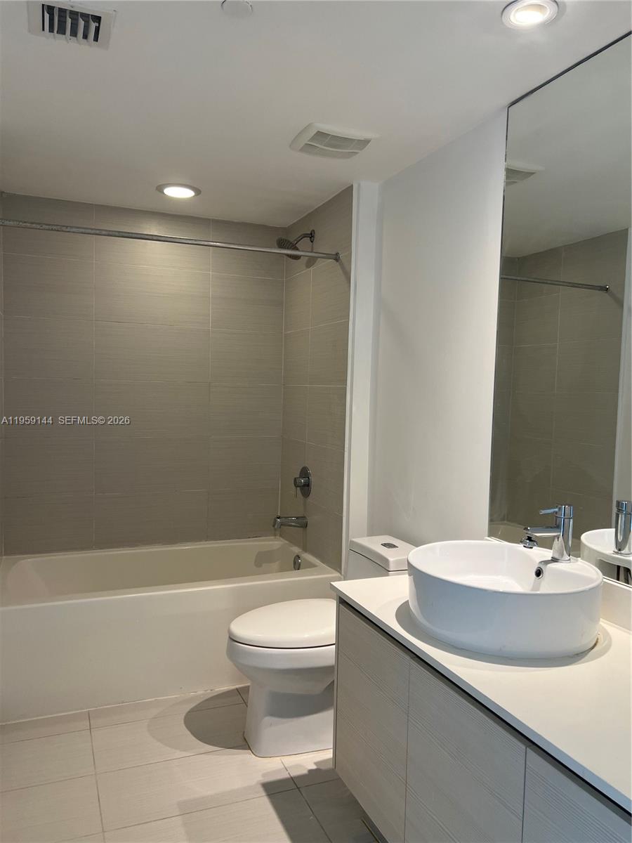 4250 Biscayne Blvd #1618, Miami FL 33137