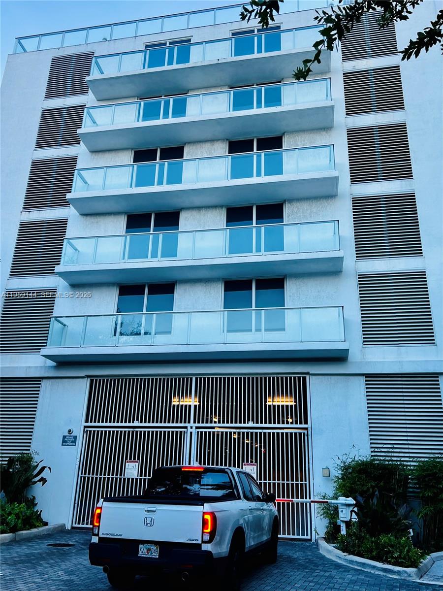 4250 Biscayne Blvd #1618, Miami FL 33137