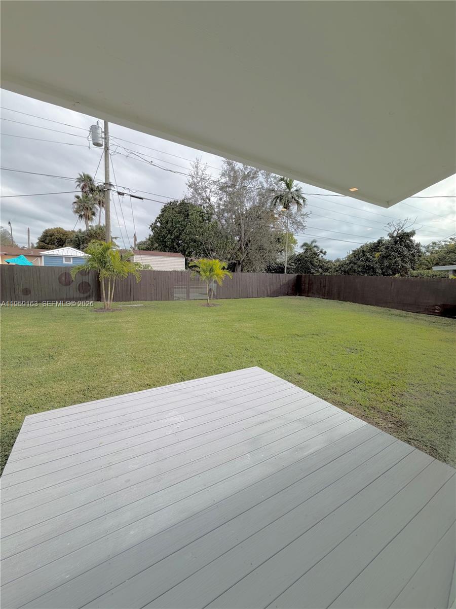 19221 SW 92nd Rd, Cutler Bay FL 33157