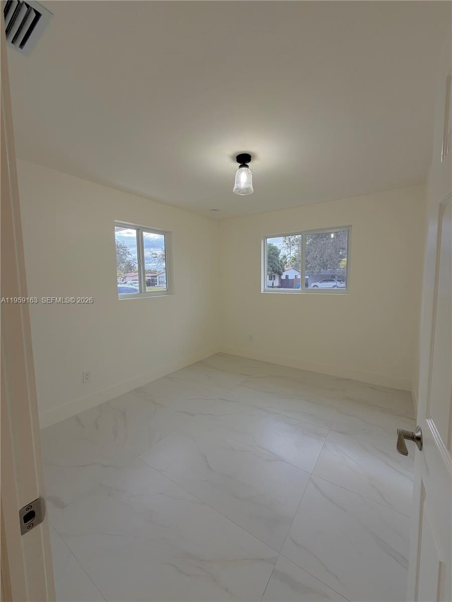 19221 SW 92nd Rd, Cutler Bay FL 33157