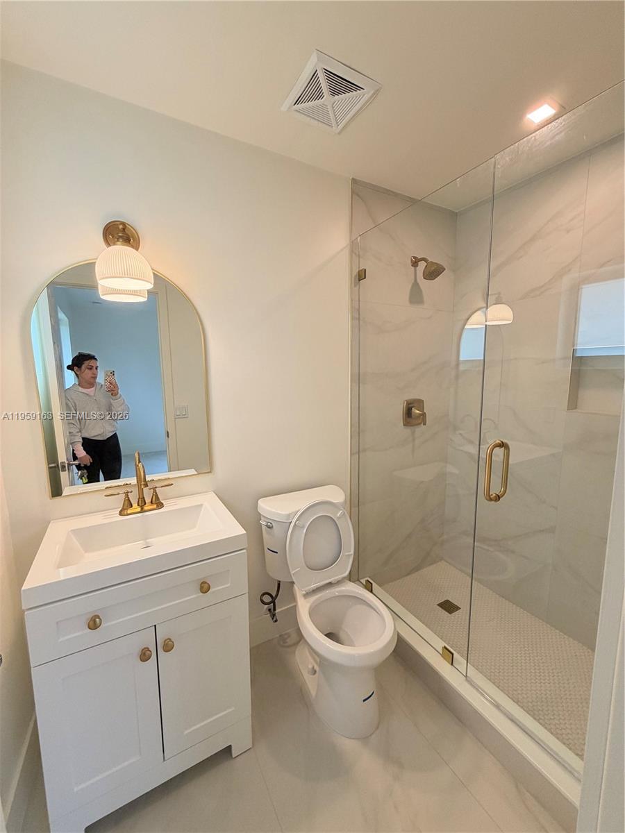 19221 SW 92nd Rd, Cutler Bay FL 33157