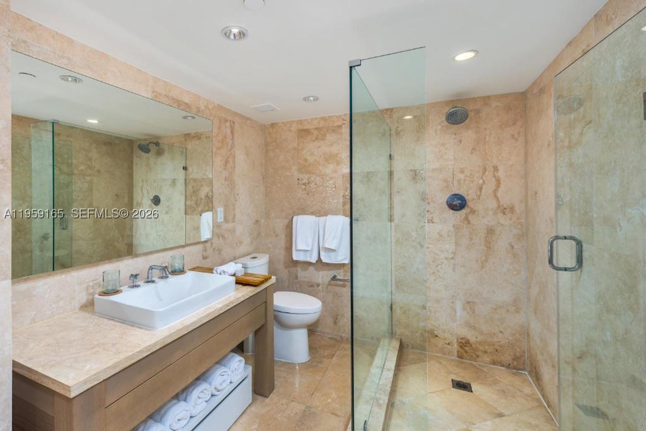 102 24th St #1007, Miami Beach FL 33139