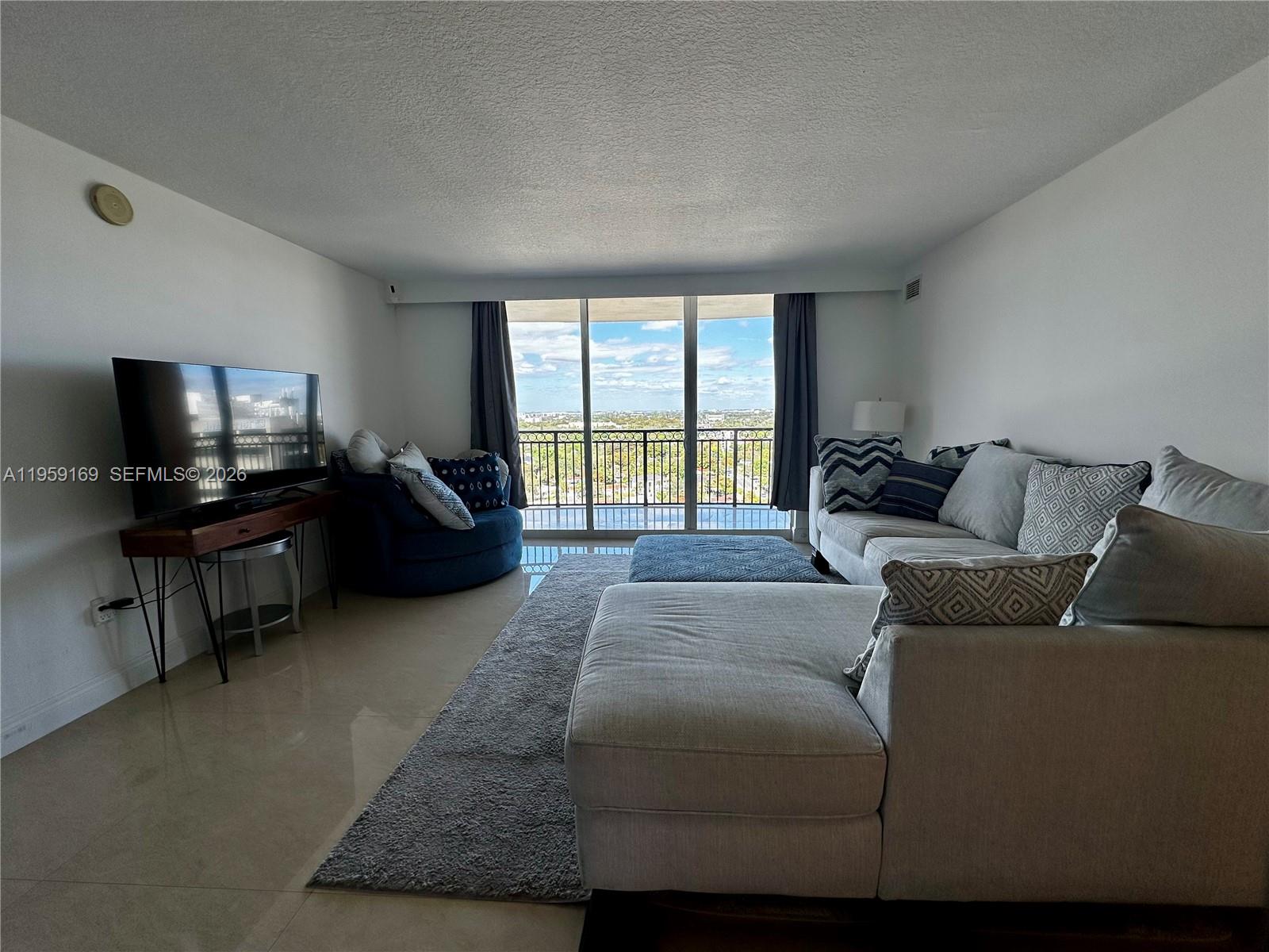 3232 SW 22nd Ter #1604, Miami FL 33145