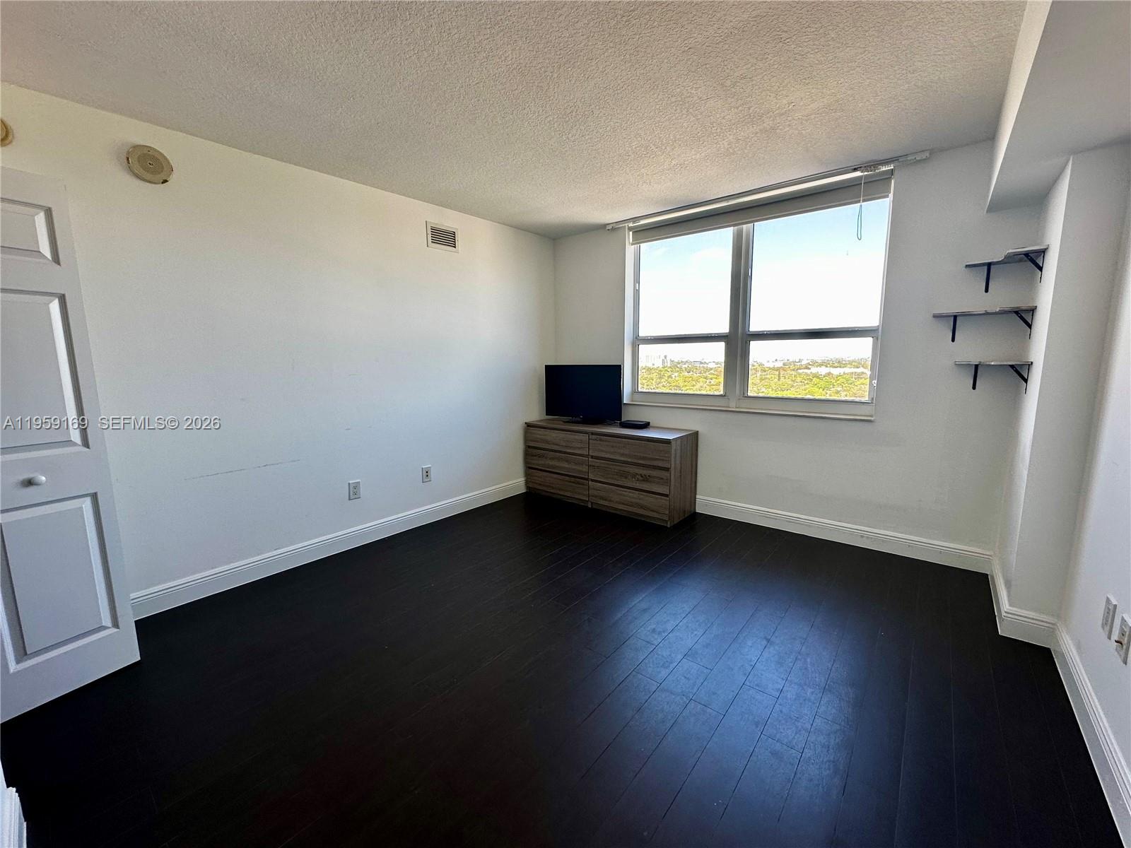 3232 SW 22nd Ter #1604, Miami FL 33145