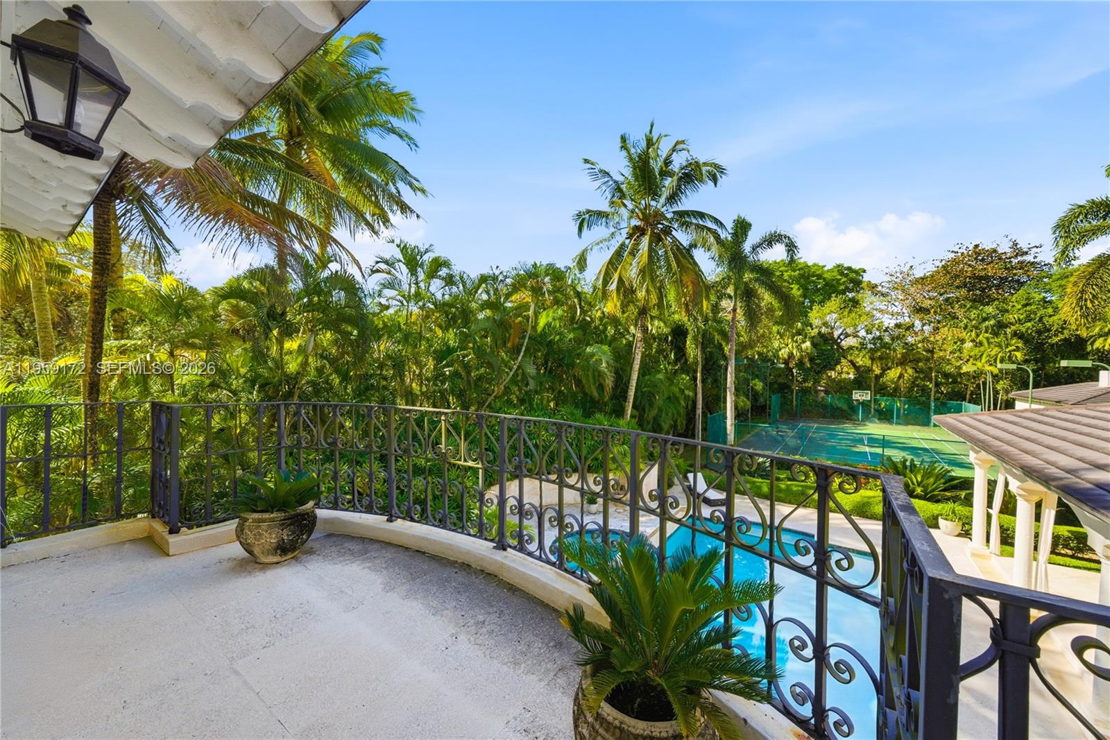 8400 SW 52nd Ave, Miami FL 33143