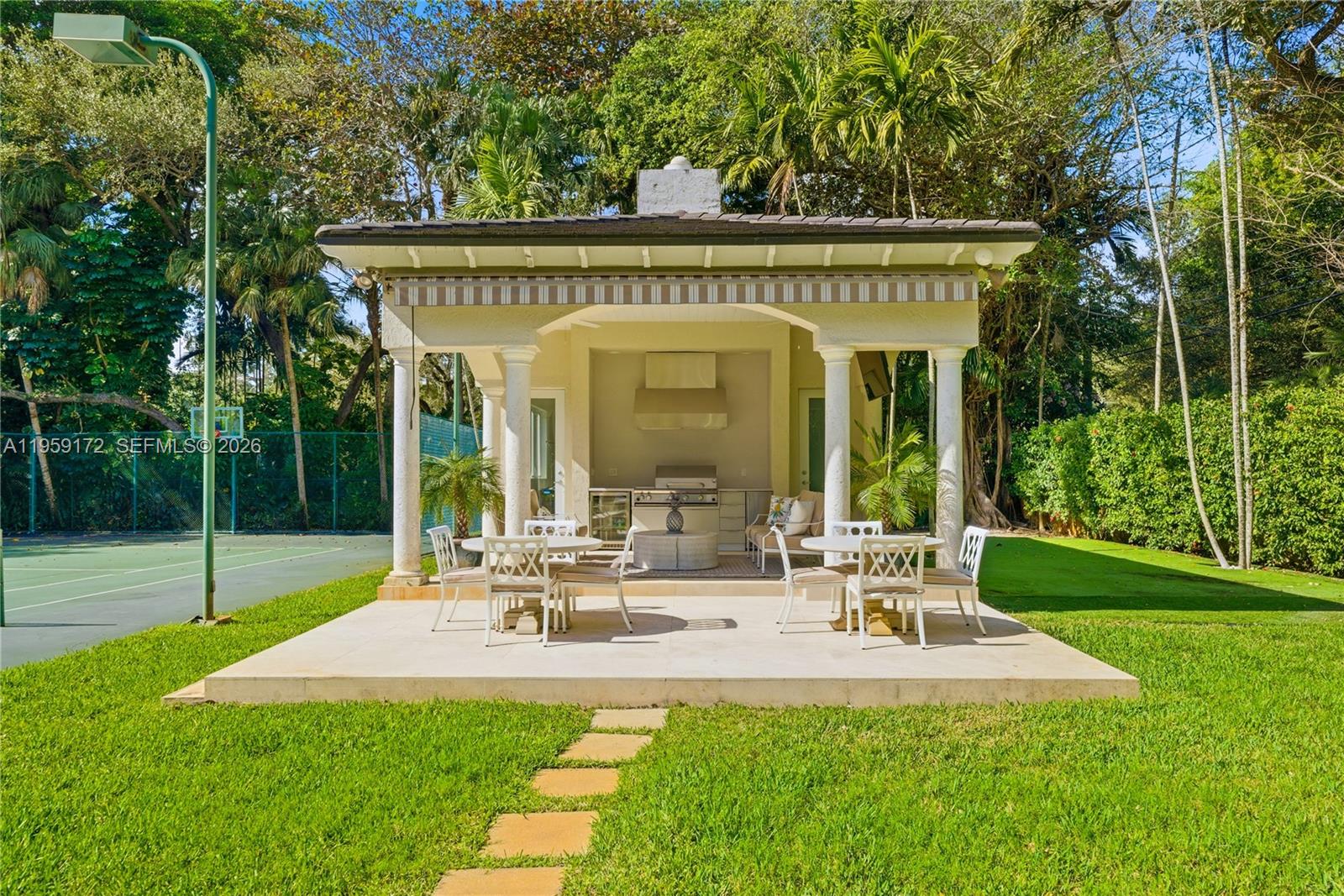 8400 SW 52nd Ave, Miami FL 33143
