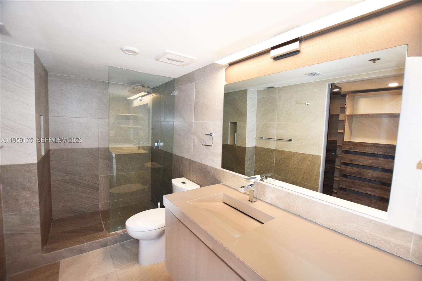 540 Brickell Key Dr #732, Miami FL 33131