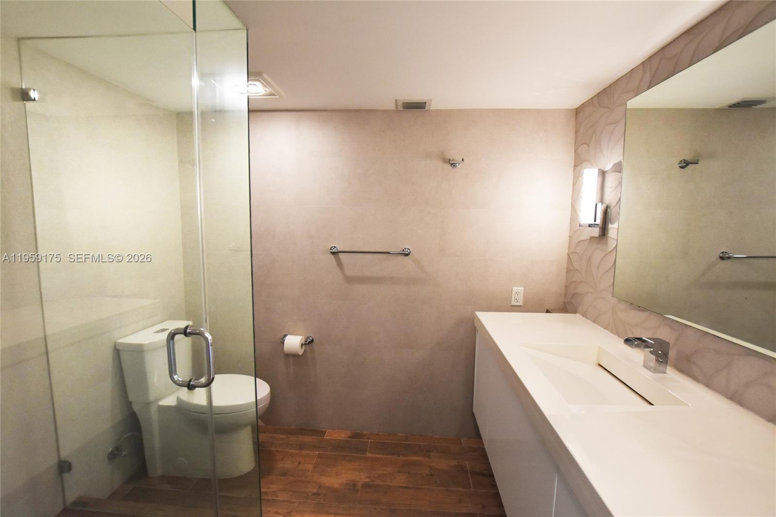 540 Brickell Key Dr #732, Miami FL 33131