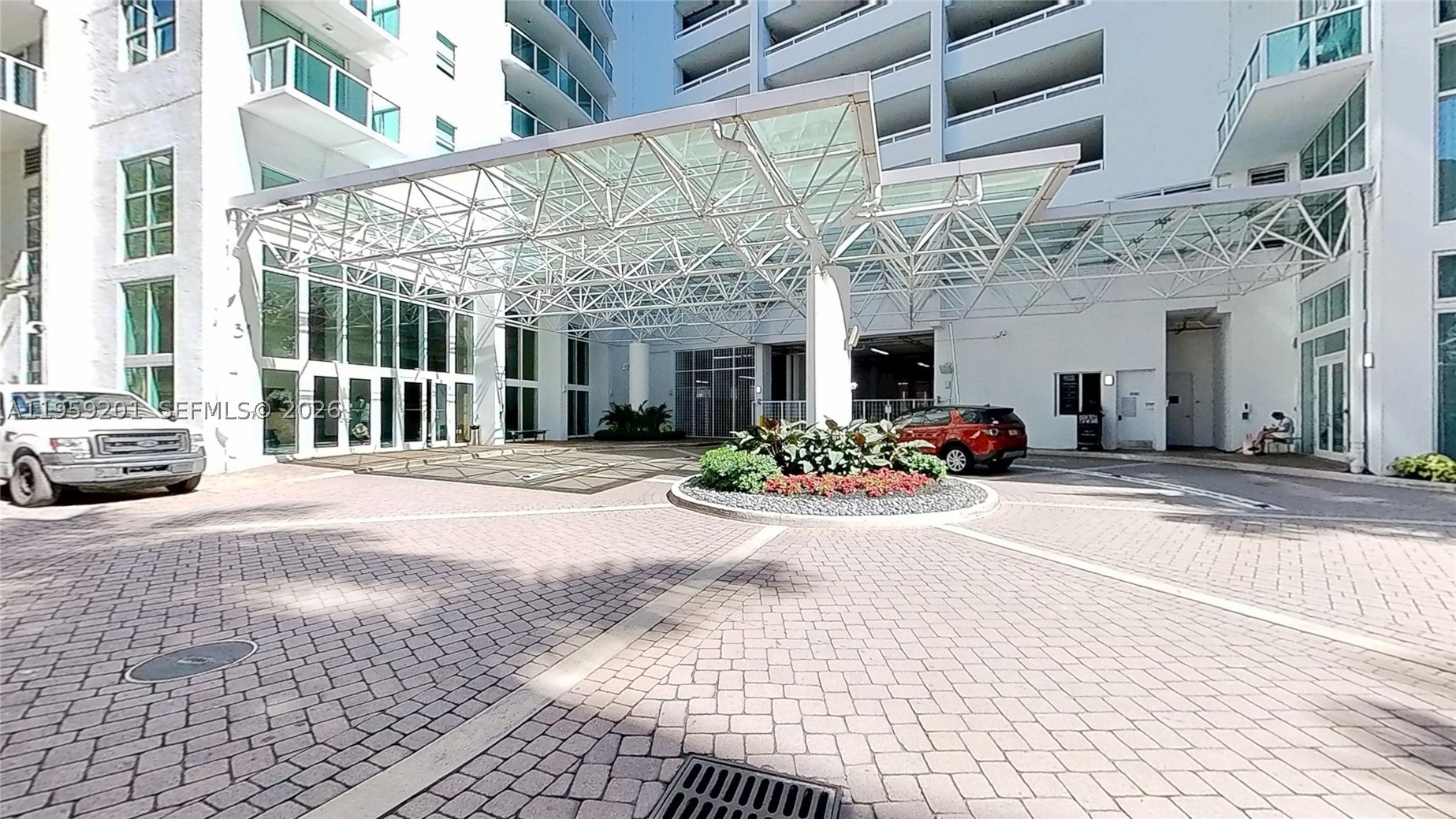 31 SE 5th St #2408, Miami FL 33131