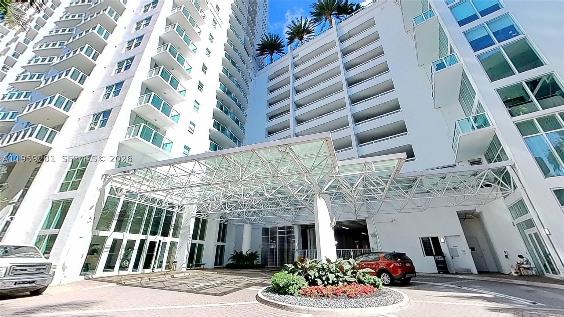 31 SE 5th St #2408, Miami FL 33131