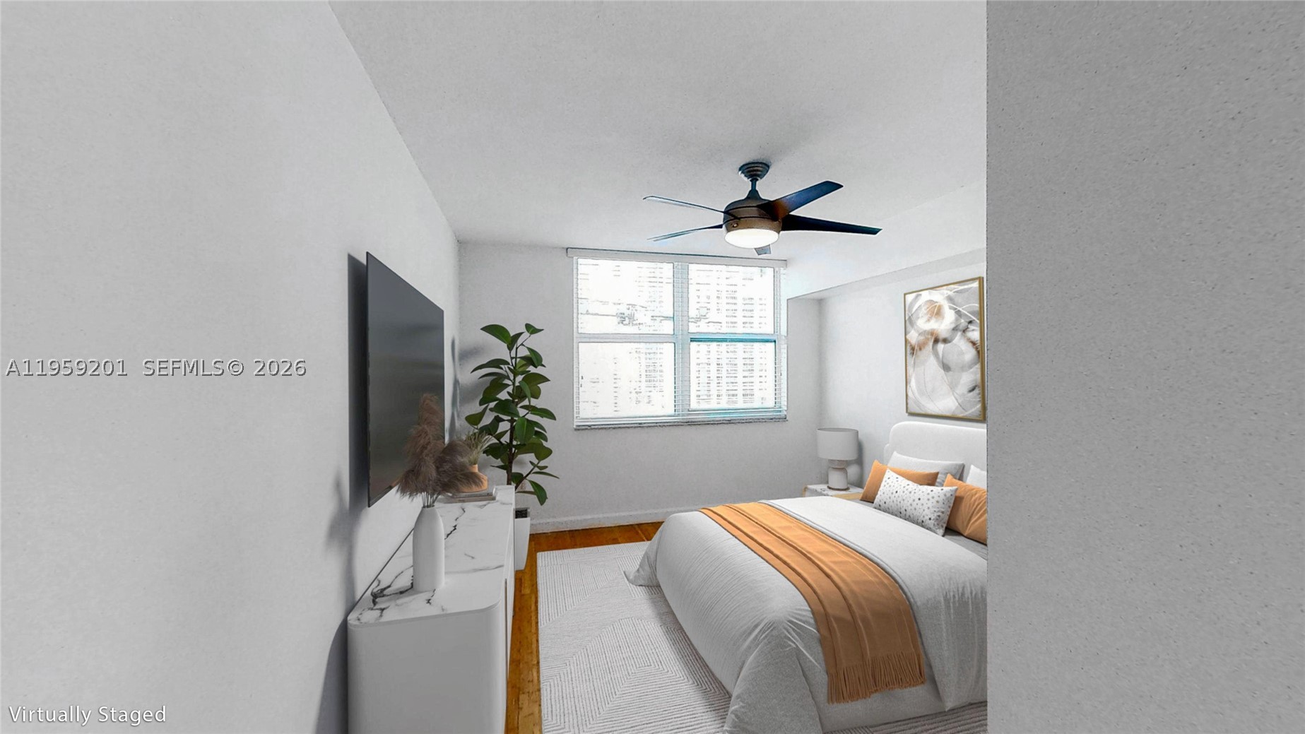 31 SE 5th St #2408, Miami FL 33131
